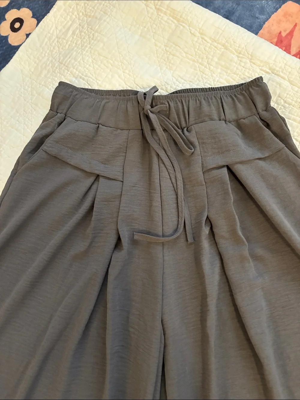Wide-Leg Drawstring Pants - dark gray - Picture 3 of 7